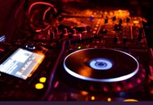 फिल्मों में गीत संगीत का बड़ा ही महत्व है